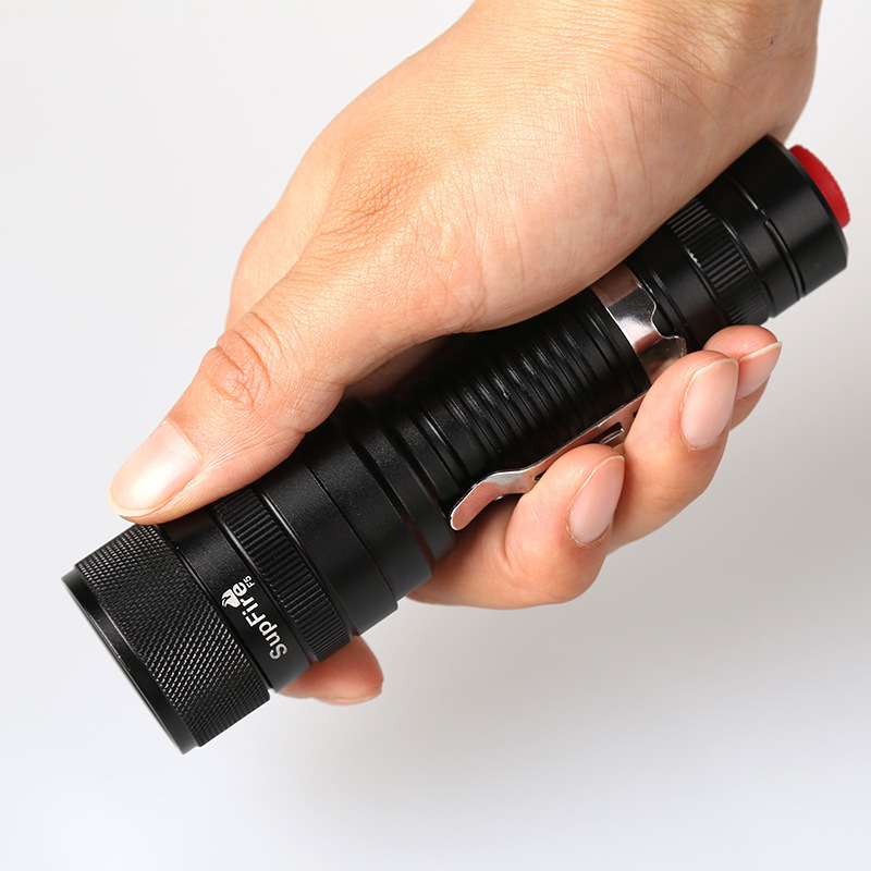 SUPERFIRE Shenhuo F5 luz fuerte linterna zoom de enfoque Mini Recargable LED al aire libre montar lejos