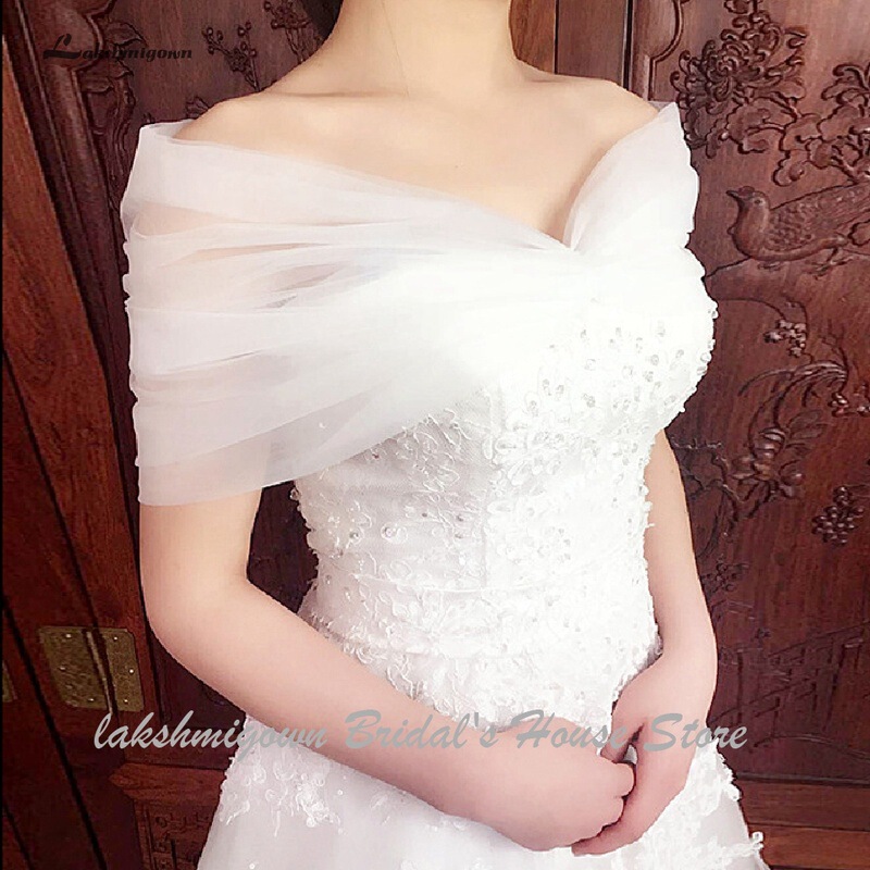 Beautiful New Year Shoulder Gauze Shawl White Red Ivory Black Jacket Small Cloak Crumple New