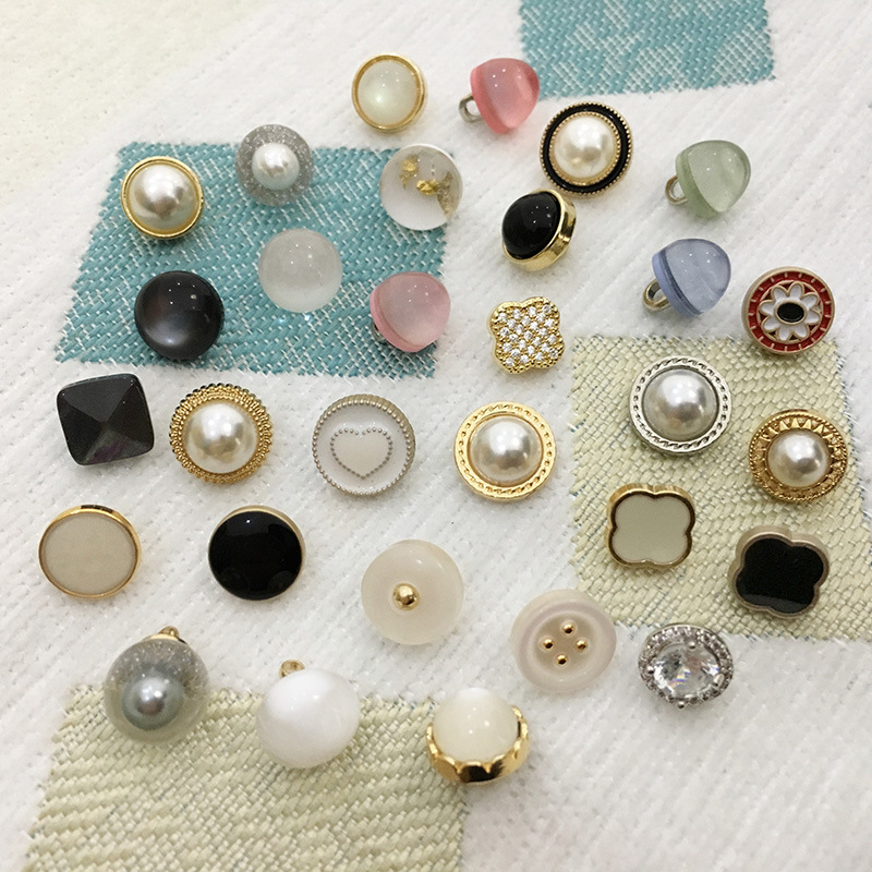 Men's Women's Shirt All-match Cardigan Small Button Metal Skirt Decorative Children's High-grade Top Round Pearl Button