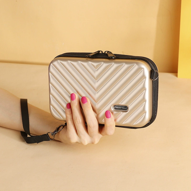 Fashionable shoulder bag, cosmetic bag, waterproof travel bag, storage system, suitcase, direct factory sales