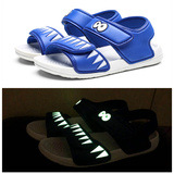 Tiburón luminoso Azul