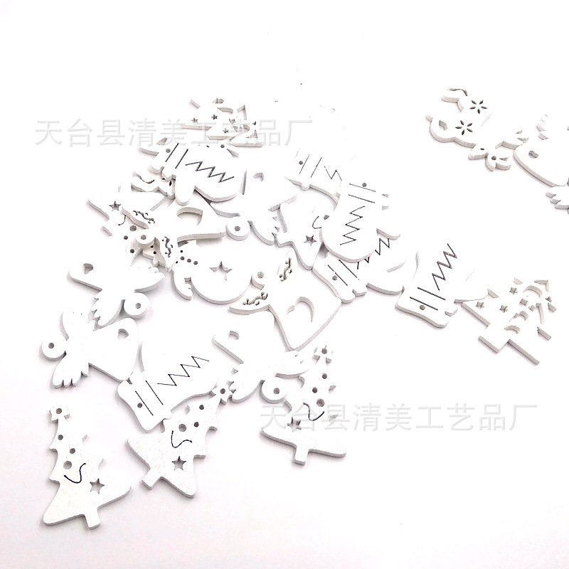Artesanías navideñas de madera de bricolaje Dibujos animados pintados de fondo blanco Mezcla de Navidad 50 piezas en un paquete