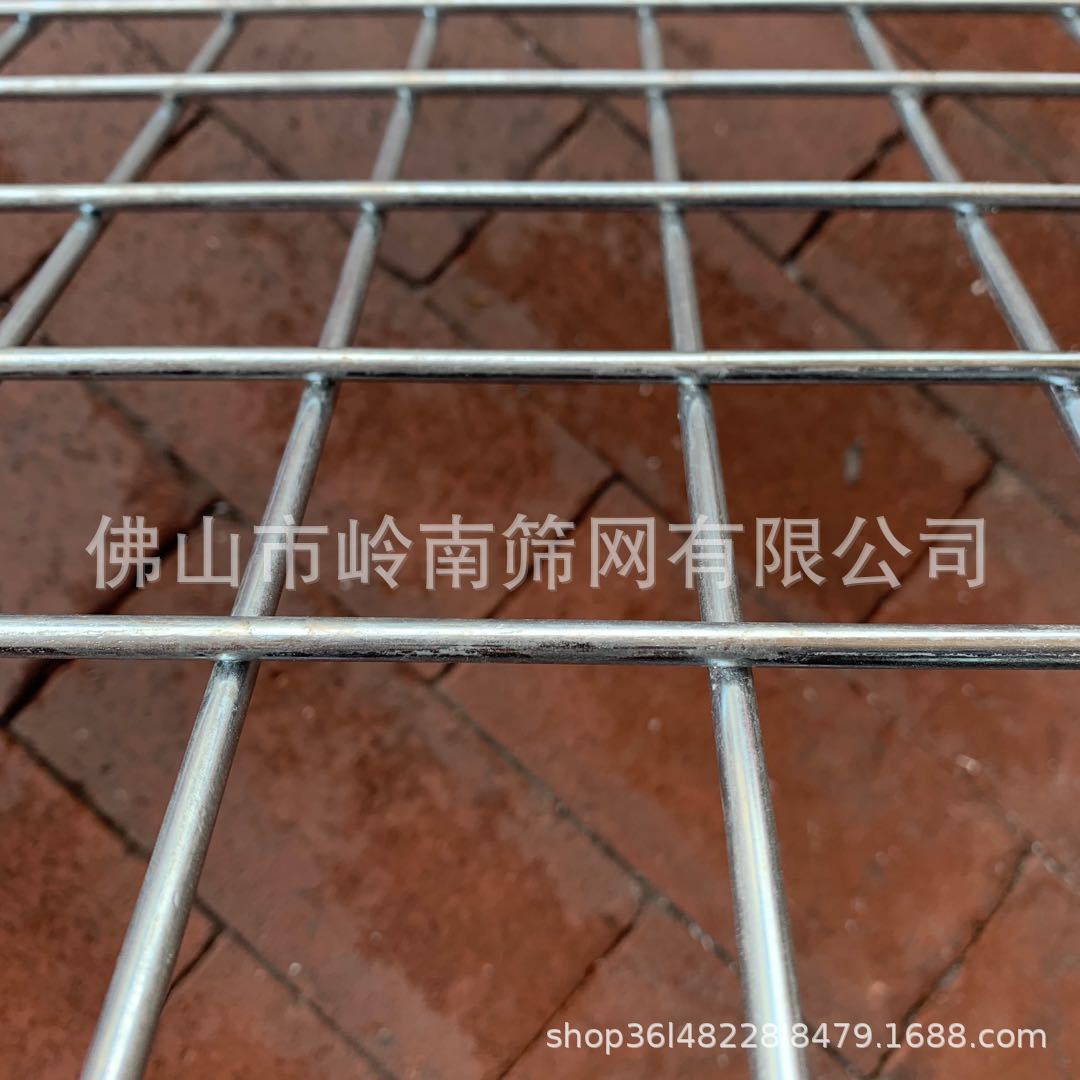 镀锌碰焊网片 黑丝焊接网片 围栏隔离碰焊网 动物笼子焊网