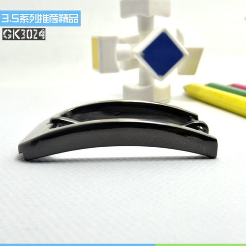 Factory direct sales of high-quality buckles, wholesale zinc alloy pin buckles, physical store annual sales of one million belt buckles