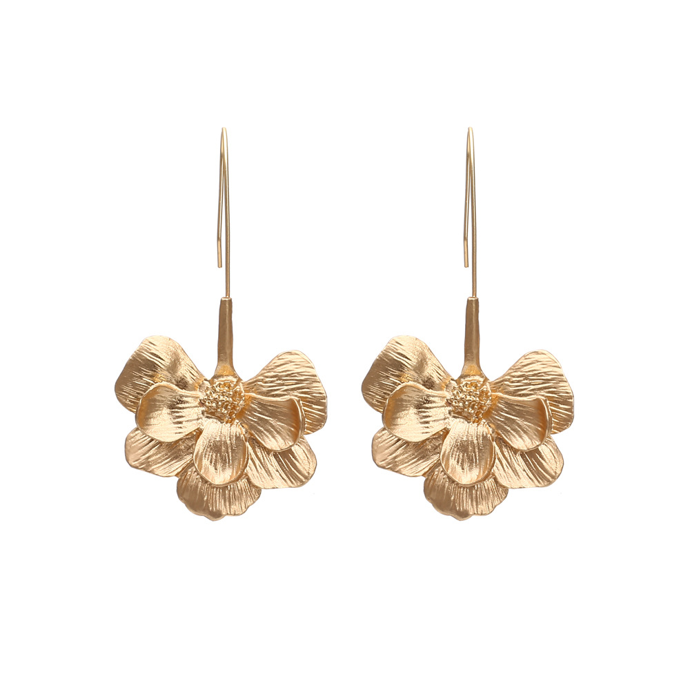 retro long universal golden earrings