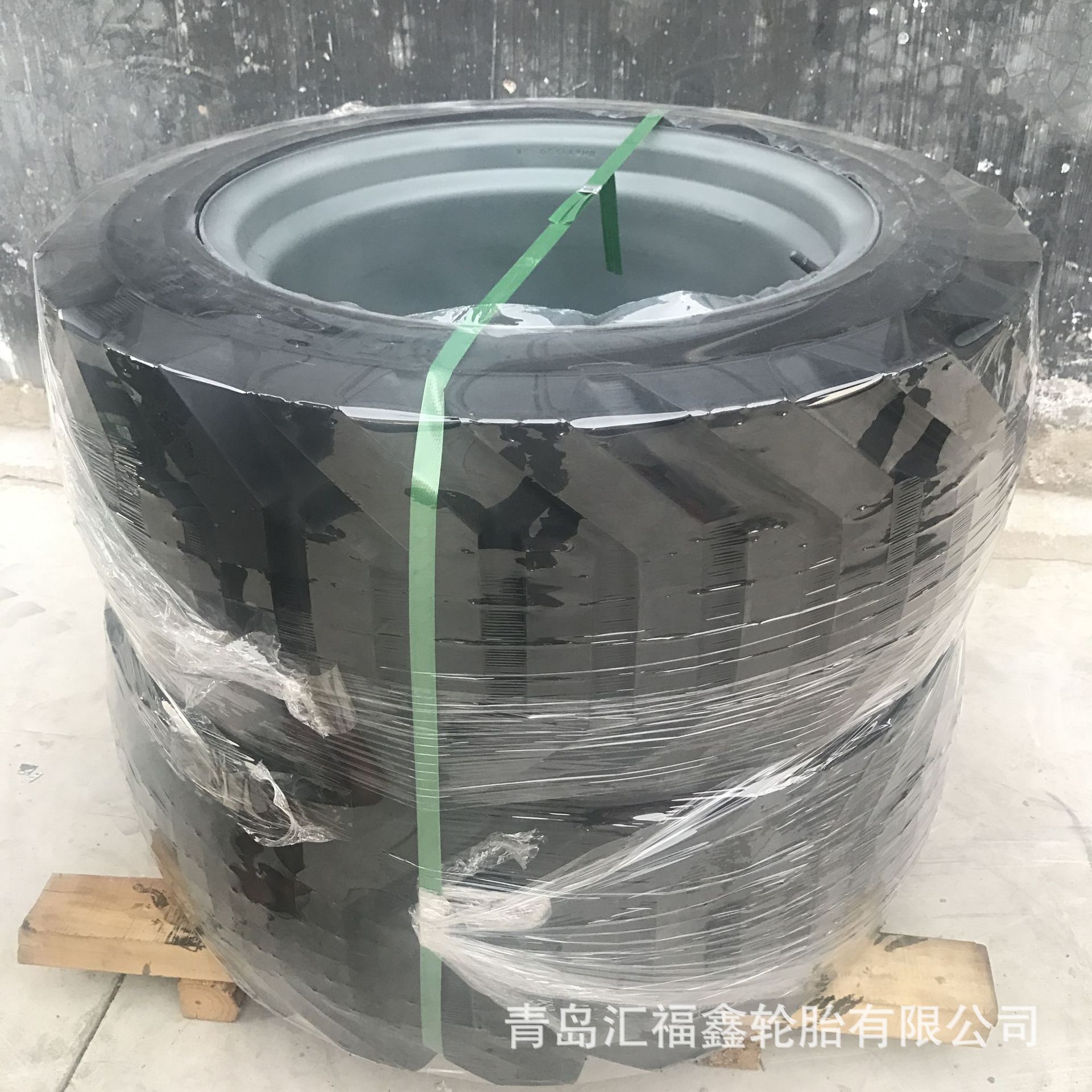 出口供应高空作业机轮胎 登高机轮胎 445/50D710 315/55D20可填充