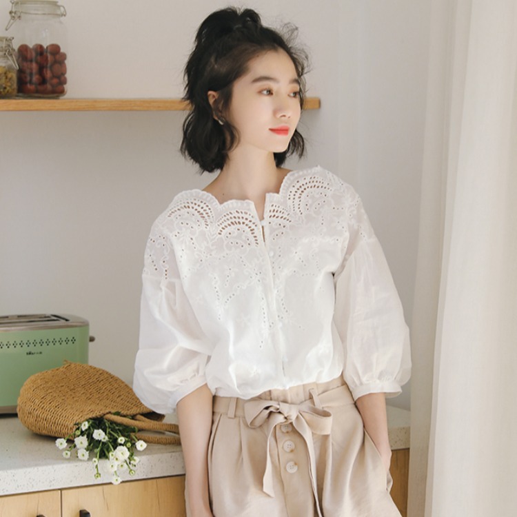 Cross-Border Spring and Summer Korean Style Sweet and Fresh Petal One-Shoulder Hollow Lace Fairy-Like Short-Sleeve Shirt for Women Trendy