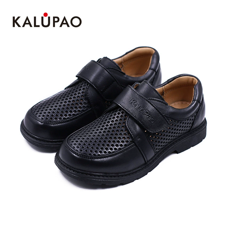 Производитель детской обуви из натуральной кожи для чернокожих мальчиков