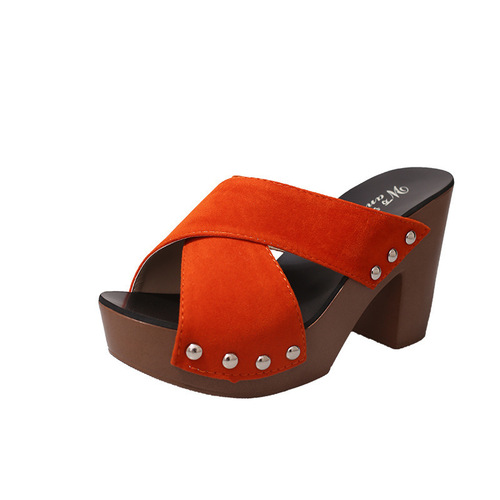 2018 spring new style fish mouth rivet cross strap high heel thick heel thick bottom Roman sandals for women