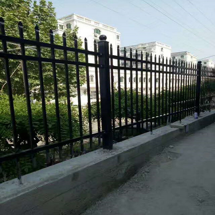 锌钢围栏 厂家直销  郑州护栏厂家 适用于小区企事业单位房产庭院