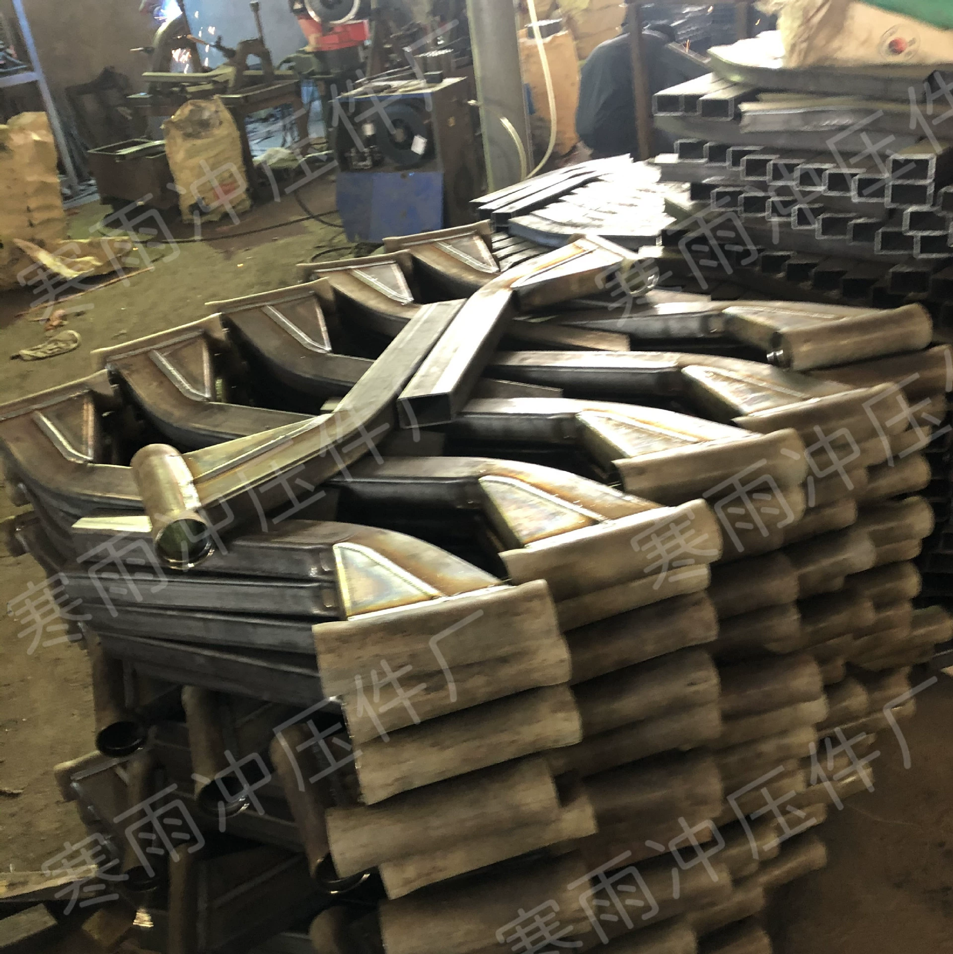 Аксессуары для электрического трехколесного велосипеда трехколесный велосипед ручка трубки дальнего света задняя ось штампованные детали аксессуары для электромобилей прямые продажи