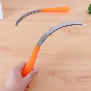 Two yuan shop farm tools sawtooth mowing small sickle plastic handle weeding small sawtooth sickle garden tools