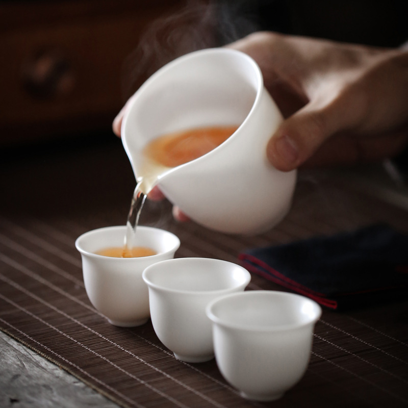 Winjiang hecho a mano Dehua ovejas grasa Jade blanco porcelana Kung Fu juego de té grande Tazón de cubierta Xishi hogar taza de té de cerámica traje de personalización