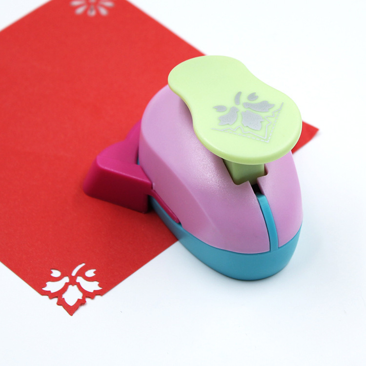 Máquina de estampado en ángulo recto de encaje máquina de estampado de puncher infantil hecha a mano máquina de impresión máquina de estampado de jardín de infantes