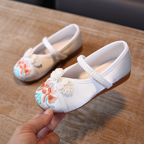 P002 white