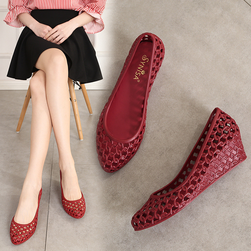 2026 New Style Sandals for Women, Summer Wedge Heels, Hollow Plastic Hole Shoes, Soft-Soled Beach Shoes, Thick-Soled Fashionable Jelly Shoes 2026 New Style Sandals for Women, Summer Wedge Heels, Hollow Plastic Hole Shoes, Soft-Soled Beach Shoes, Thick-Soled Fashionable Jelly Shoes