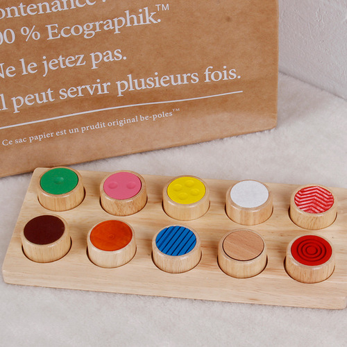 Montessori memory touch flip board teaching aids for young children early education educational knowledge color matching rubber wood toys wholesale