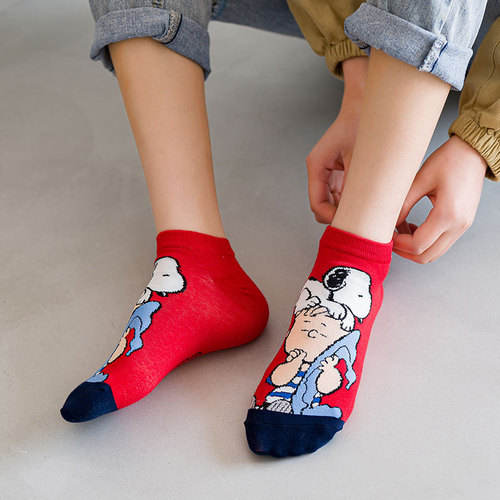 New spring and summer socks for women, cotton Japanese cartoon puppy straight short socks for women, Snoopy boat socks for women