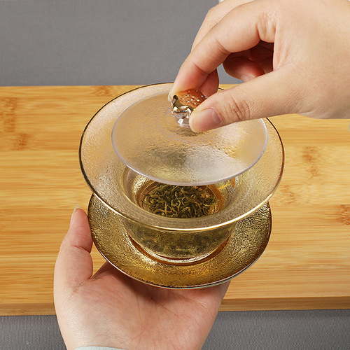 Chinese heat-resistant hammer-textured glass gold edge gaiwan tea bowl, sandblasted trinity teacup, serving tea bowl