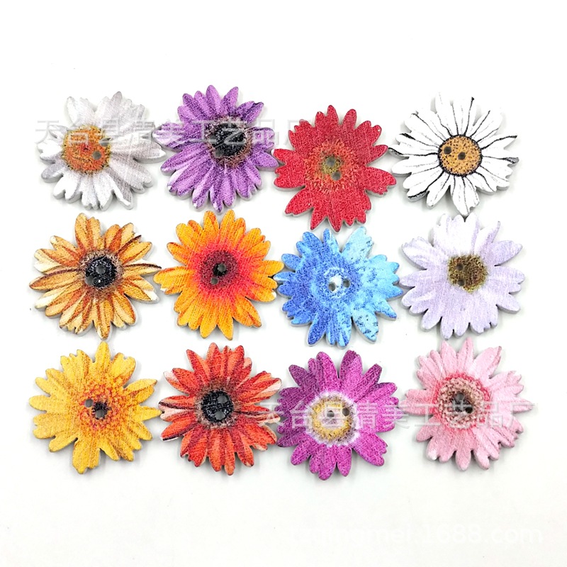 Fondo blanco de 25mm pintado crisantemo botón de madera