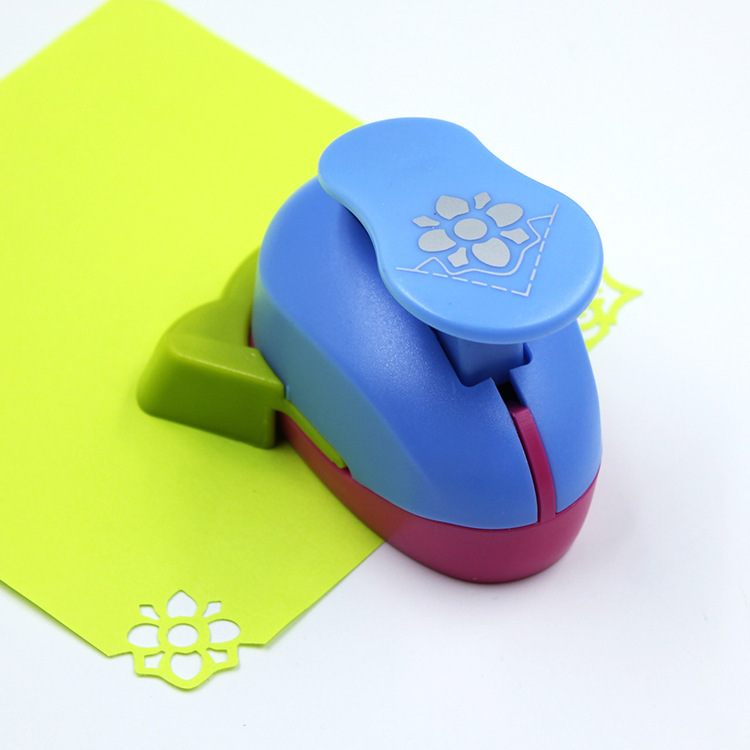 Máquina de estampado en ángulo recto de encaje máquina de estampado de puncher infantil hecha a mano máquina de impresión máquina de estampado de jardín de infantes