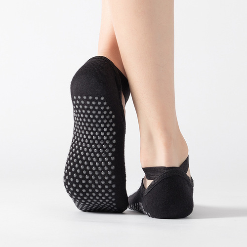 Amazon hot selling non-slip dotted yoga socks breathable cross-strap terry sports socks dance socks factory direct sales