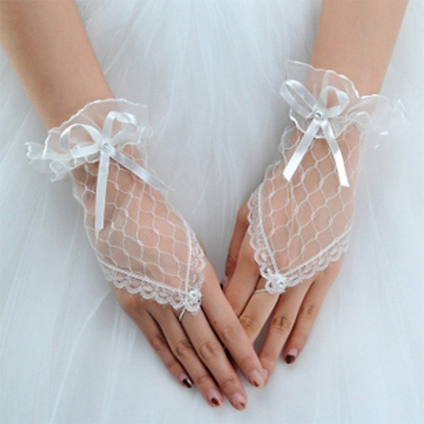 Short wedding dress for bride