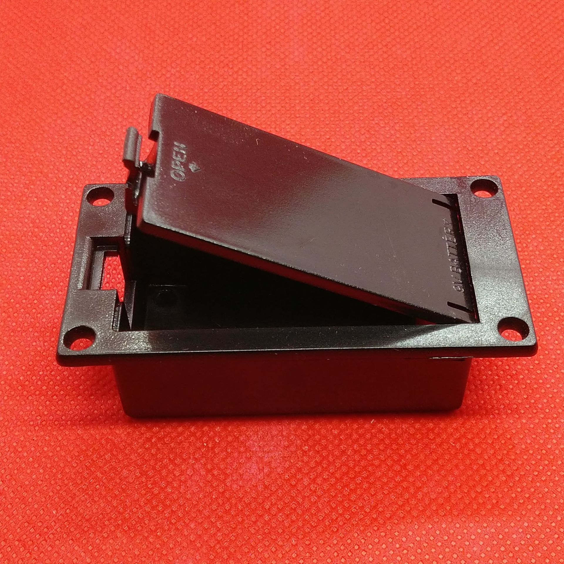 吉他配件厂家批发主动拾音器电池盒9V6F22音响电池仓贝司电池盒