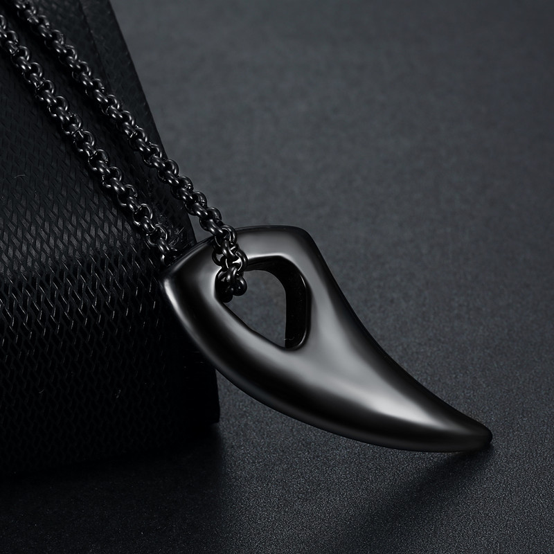 Personalized Wolf Tooth Pendant Necklace For Men In Stainless Steel_voghion.com