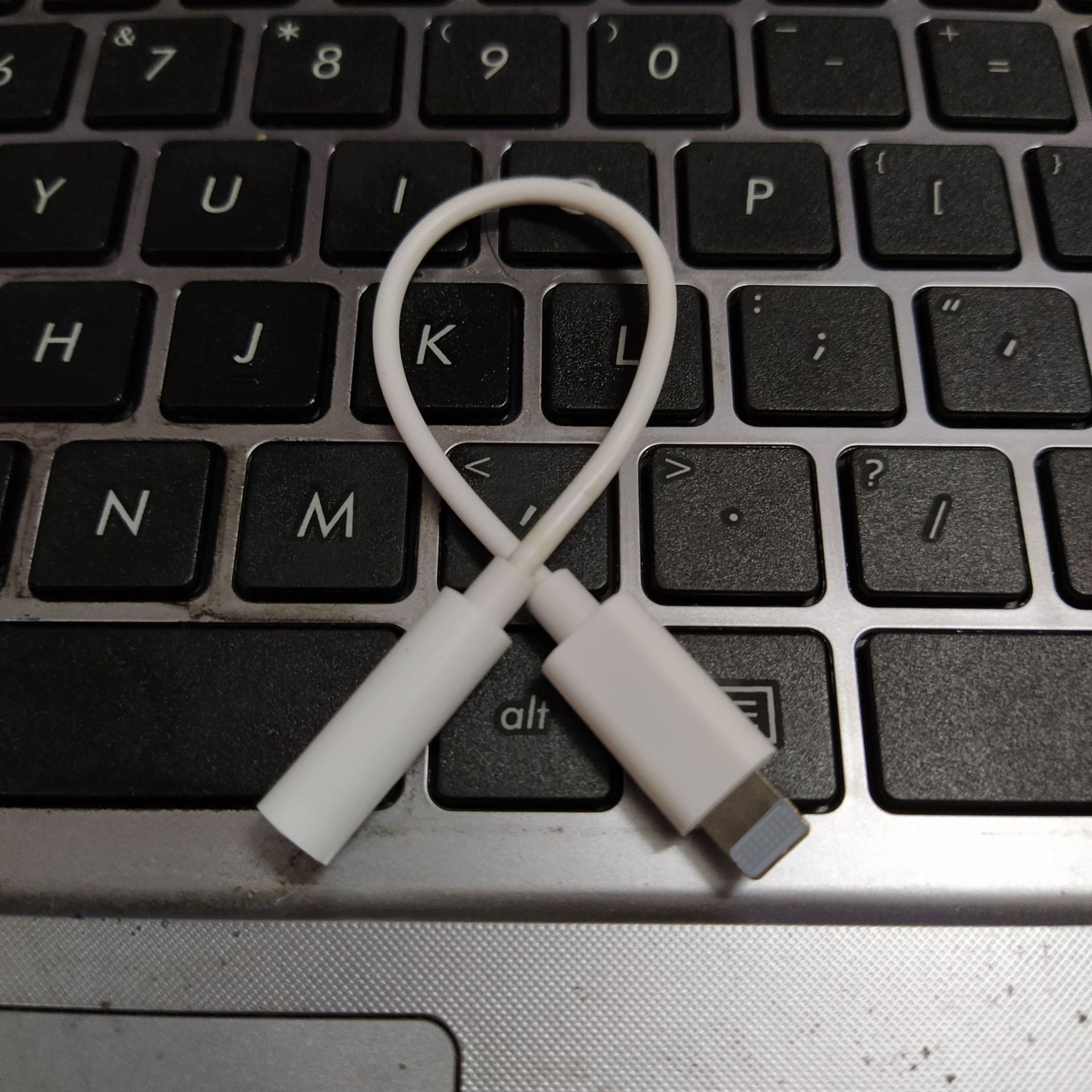 Applicable Apple Lightning to 3.5mm headphone audio adapter cable type-C adapter aux audio cable