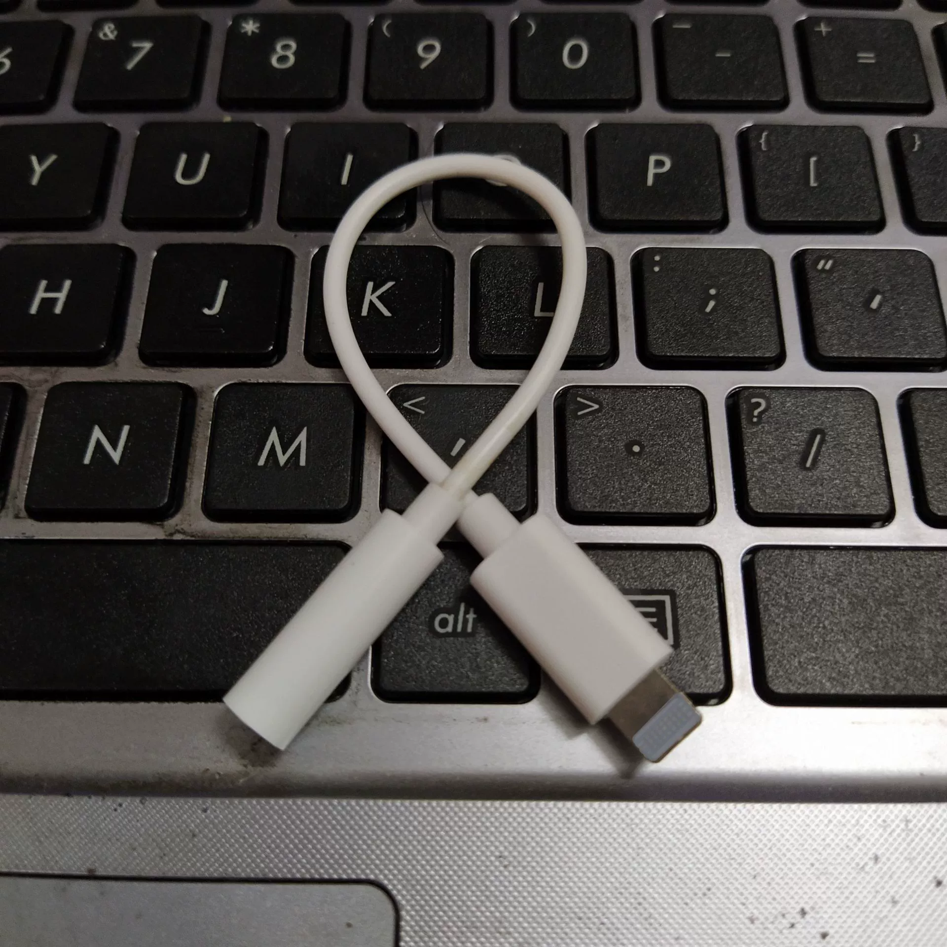 Applicable Apple Lightning to 3.5mm headphone audio adapter cable type-C adapter aux audio cable