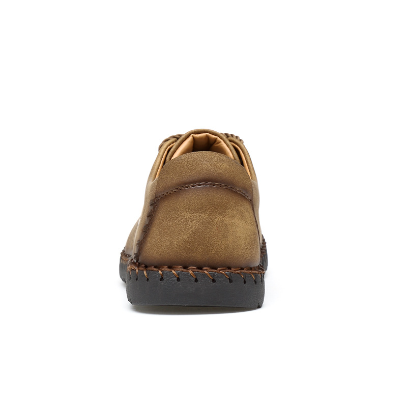 Men's casual footwear for leisure