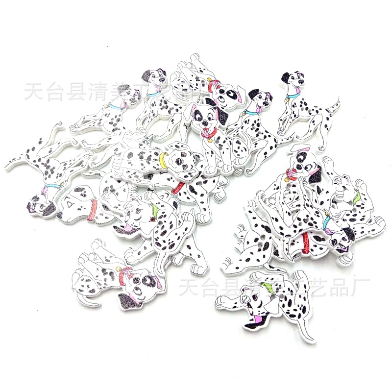 Perro dálmata de dibujos animados de fondo blanco mixto de 20-30mm perro pintado de madera de bricolaje 50 pc/paquete