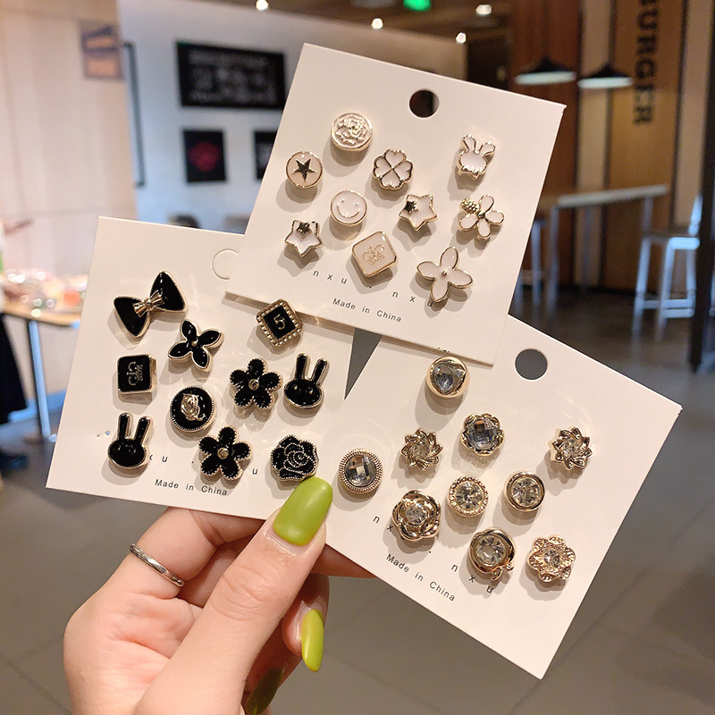 Perla anti-exposición hebilla decoración mini linda cara sonriente broche mujer escote pin ropa fija ramillete Accesorios