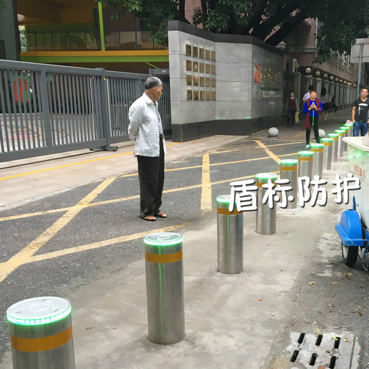 学校门口升降柱地庄 地埋式挡车升降桩 液压防撞路柱厂家现货供应
