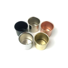 欧米の爆発品のクリスマスの銀色のろうそくの杯の鉄のろうそくの器のイルミネーションの部品の電気めっきの金属の燭台の金属の部品
