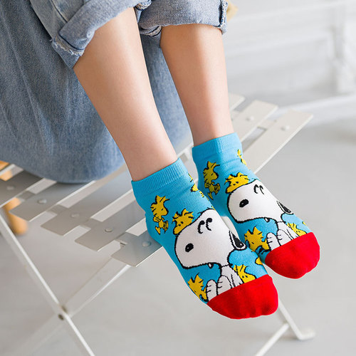 New spring and summer socks for women, cotton Japanese cartoon puppy straight short socks for women, Snoopy boat socks for women