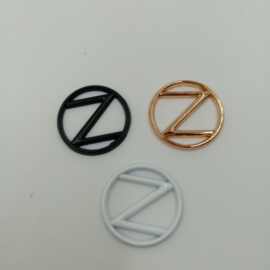 黑色线缝标、diy字母手缝商标、帽子金色标牌、服装logo金属配件