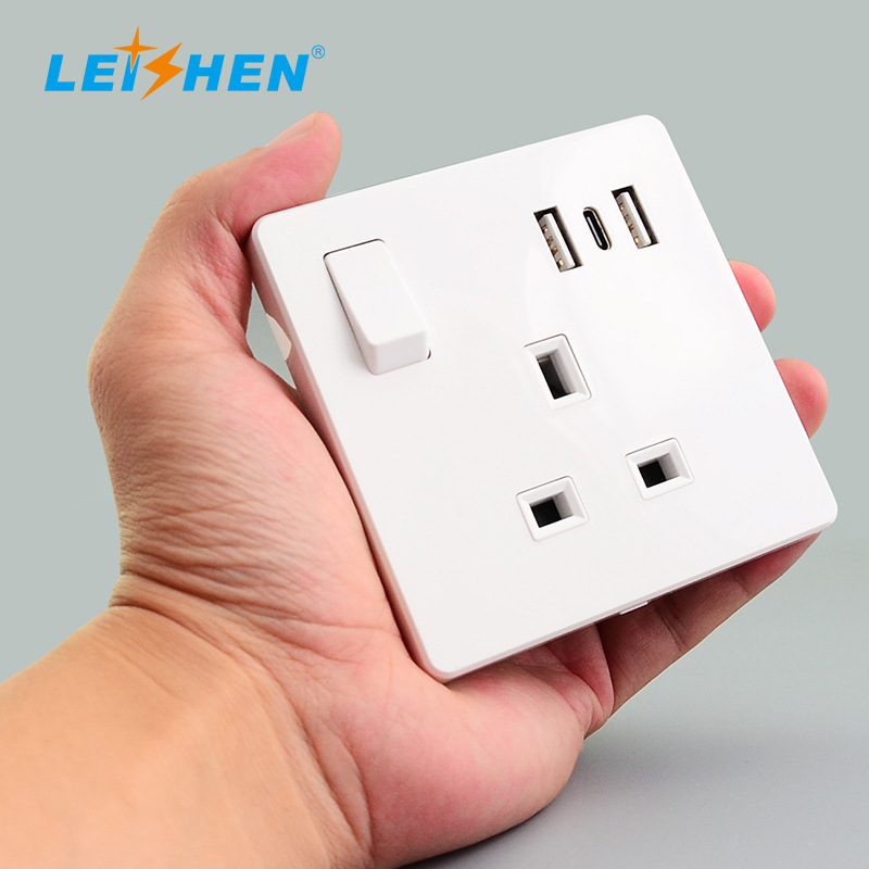 86型香港版13A家用墙壁插座 英式墙壁手机充电器