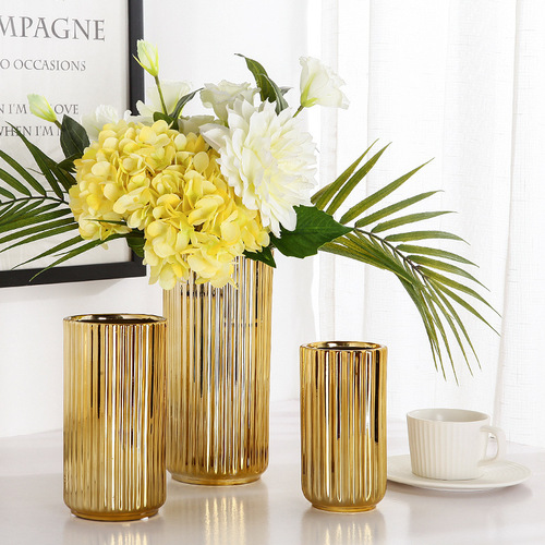 Nordic golden light luxury ceramic plated vase large decorative piece for Instagram style creative floral arrangement, living room coffee table decoration