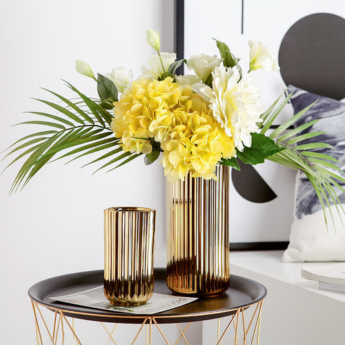 Nordic golden light luxury ceramic plated vase large decorative piece for Instagram style creative floral arrangement, living room coffee table decoration