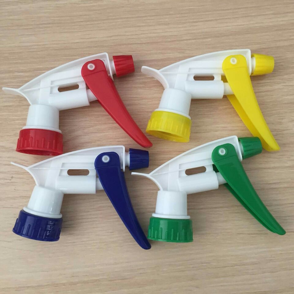 新料喷壶喷头塑料喷壶头喷嘴浇花美妆喷雾器饮料瓶通用雾化喷雾头