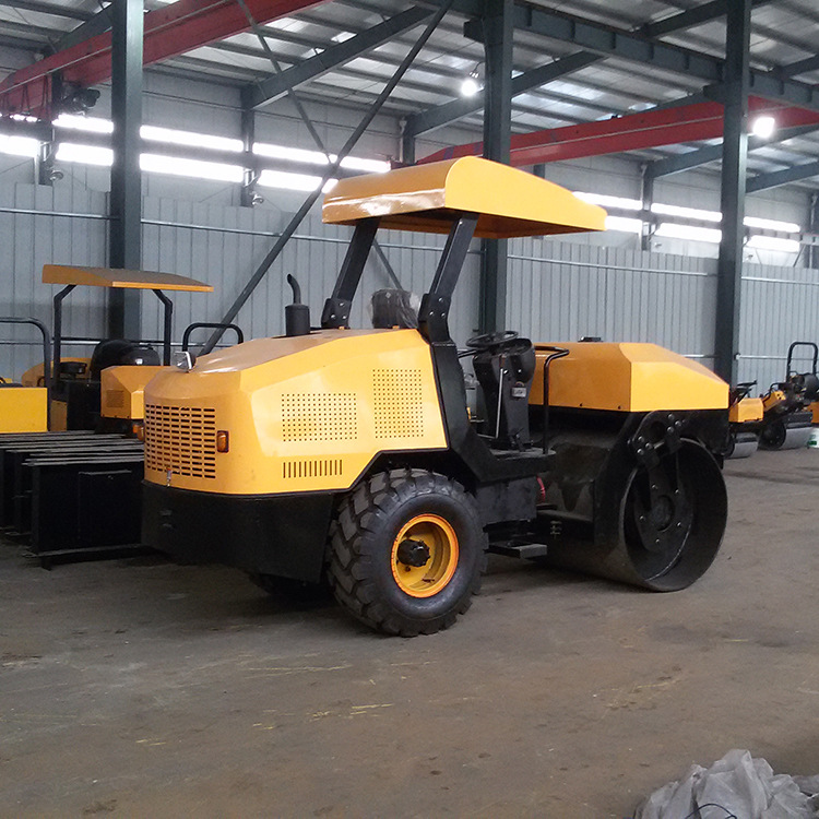 现货3吨4吨座驾压路机 座驾双驱双震碾压机 柴油双驱压实机