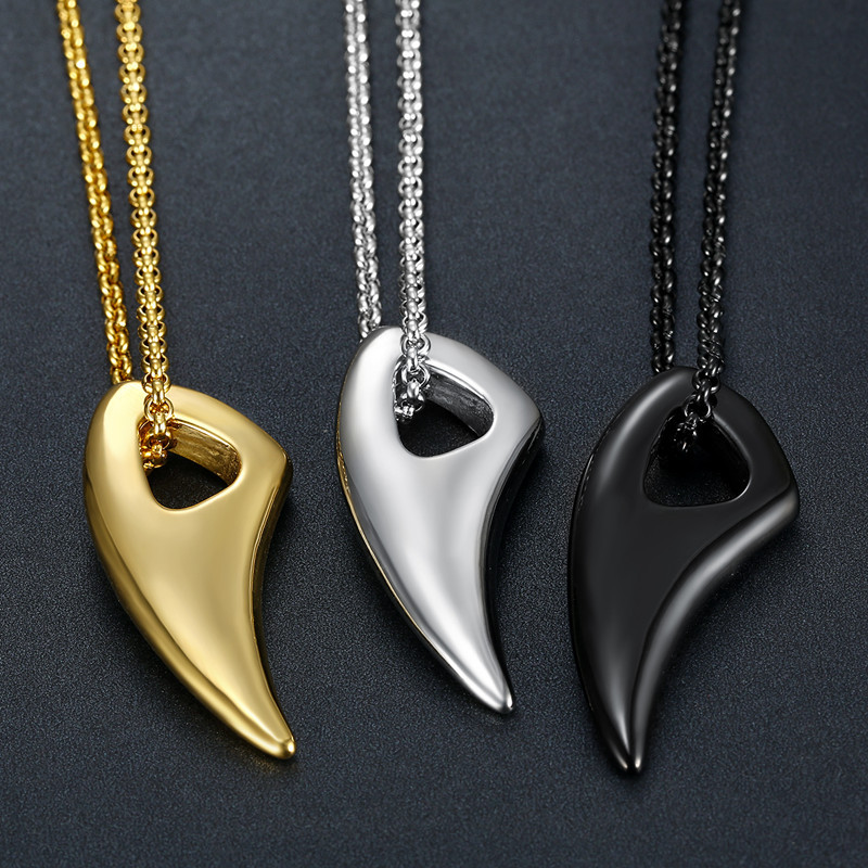 Personalized Wolf Tooth Pendant Necklace For Men In Stainless Steel_voghion.com