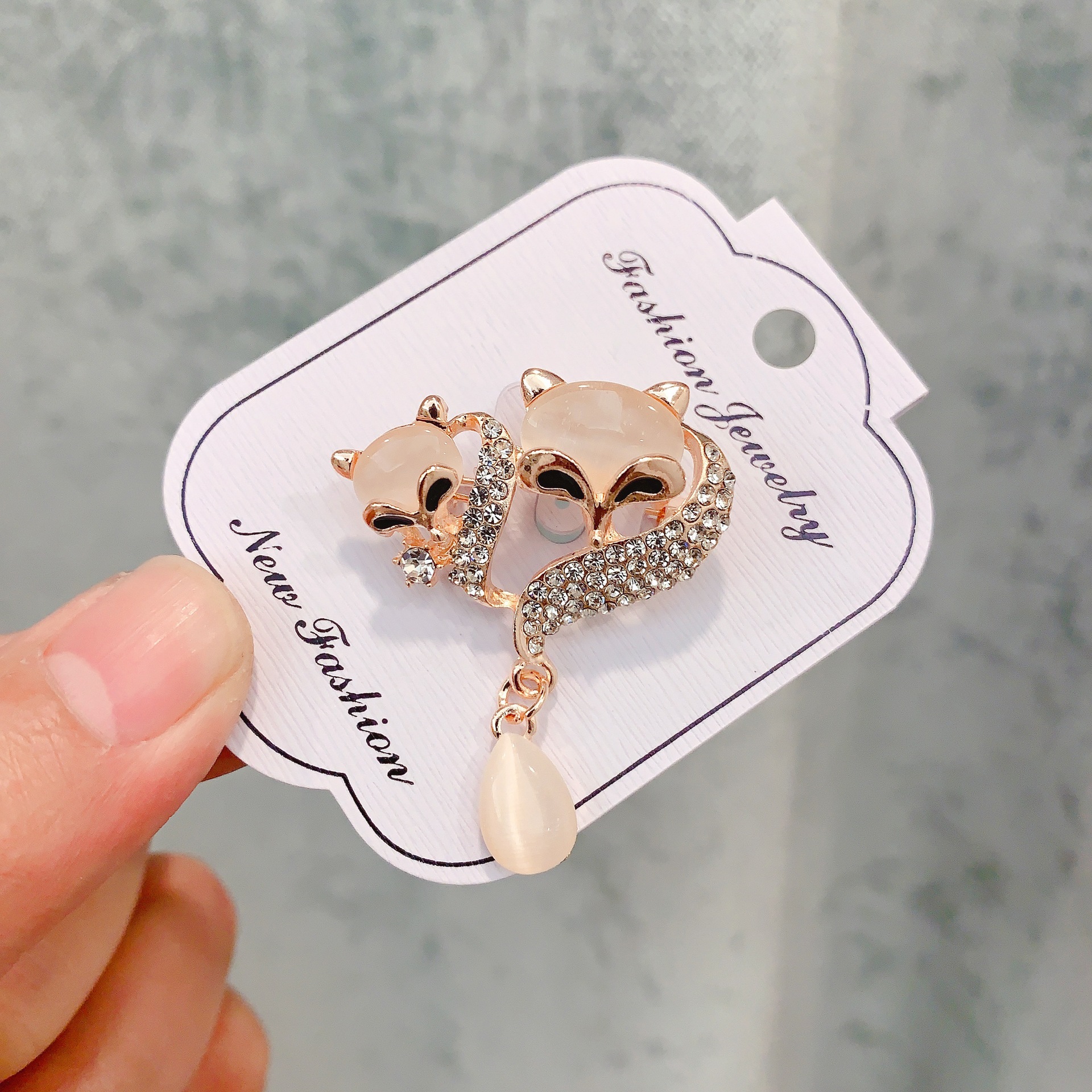 Creativo nuevo broche de alto grado de aleación rhinestone ramillete perla pin accesorios de moda fábrica directa en stock