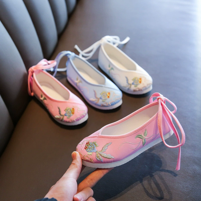 Один клик поколения источник питания девочек на шнуровке вышитые туфли обувь ханьфу детский темперамент принцесса ткань обувь живописное место оптом