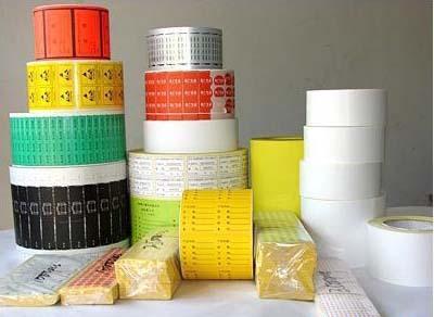 不干胶标签印刷生活贴纸标签印刷烫金透明logo卷筒不干胶标签厂家