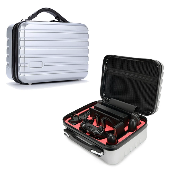 Silver handheld red handle, liner