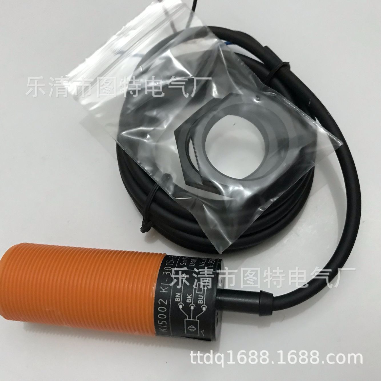 销售 全新接近传感器开关 IA0032 质保一年