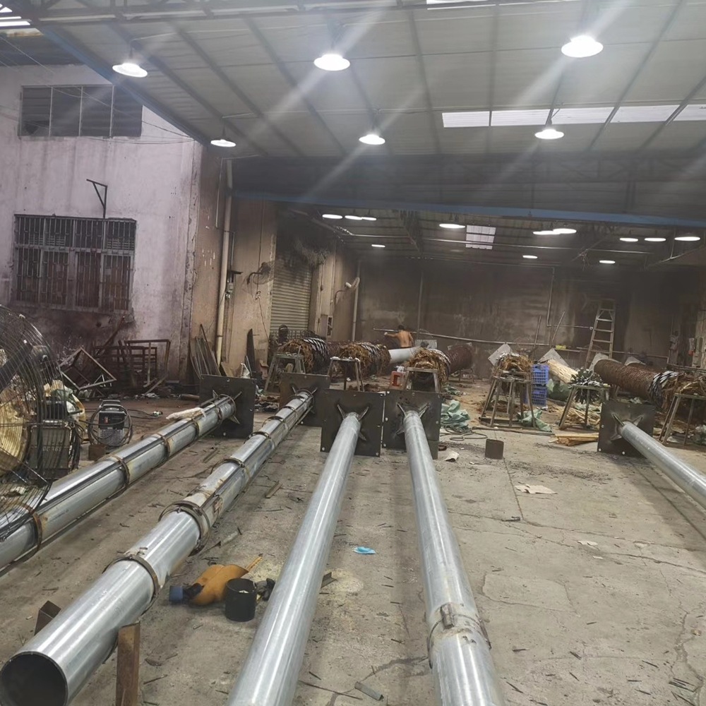 Simulación del fabricante de árboles de algas canarianas estilo explosivo parque acuático paisajismo 8 metros FRP artificial falso árbol de algas de plata